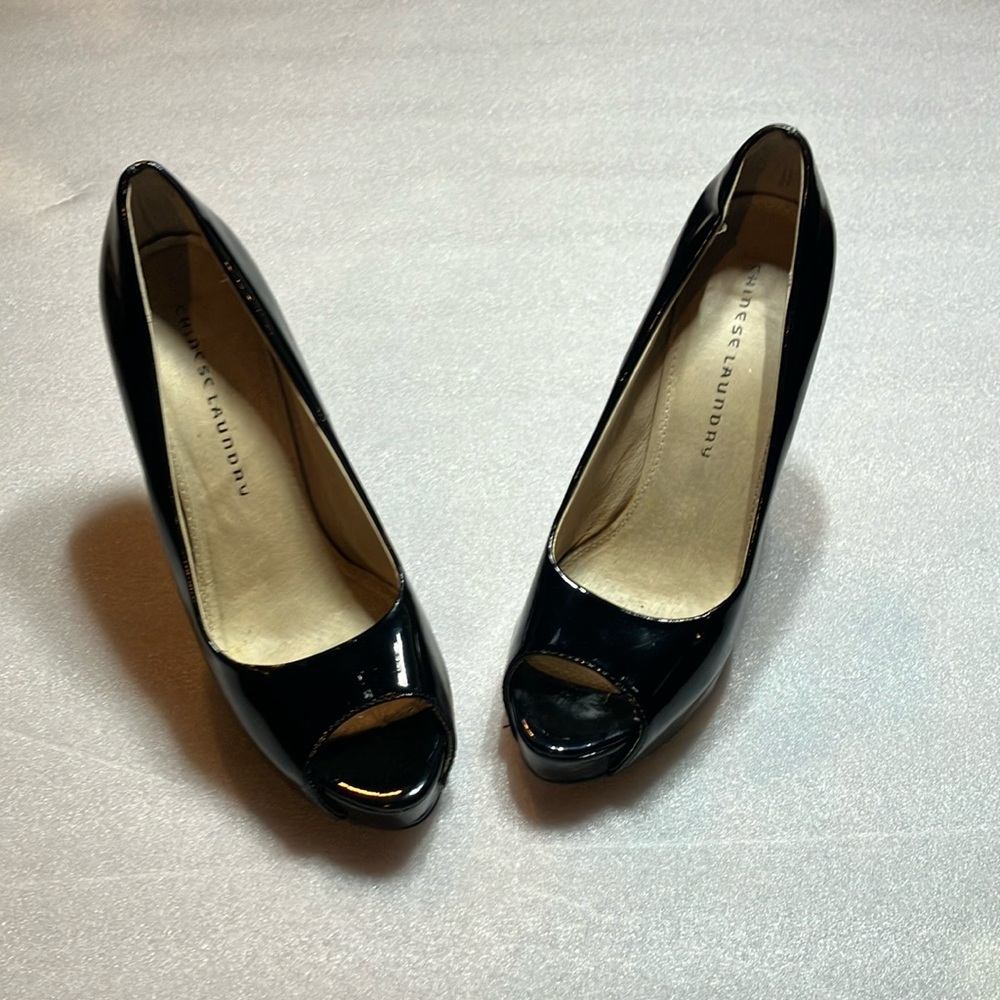 Chinese Laundry Hotness platform patent pumps. Peep toe open toe.